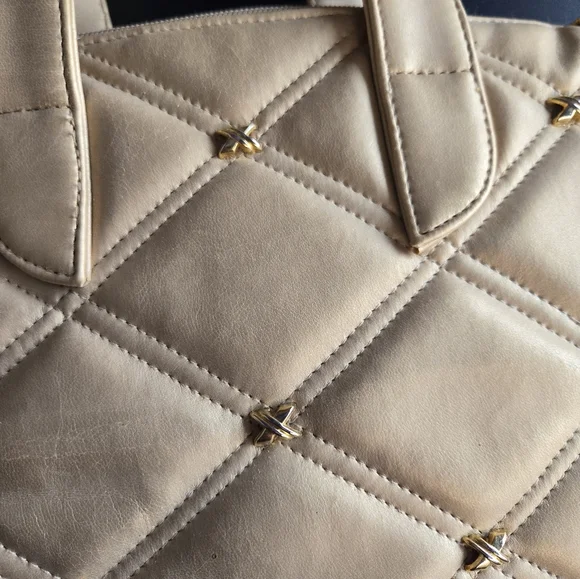 Objectives purse/ Crossbody. Cross patch with metal cross pattern on front. - Picture 3 of 12